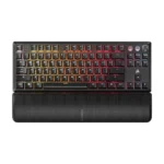 Bàn phím cơ Corsair K70 PRO TKL màu đen nổi bật trên nền trắng, thể hiện thiết kế tenkeyless gọn gàng.