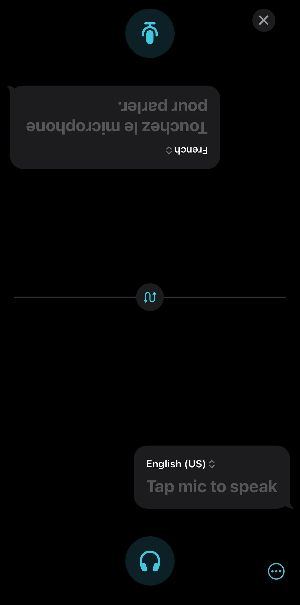Chế độ &quot;Face to Face&quot; trên Apple Translate chia đôi màn hình để hai người có thể giao tiếp trực diện bằng ngôn ngữ khác nhau.