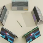 Framework Laptop 12 ở chế độ gập convertible (2-in-1) hiển thị khả năng linh hoạt của thiết bị mô-đun.