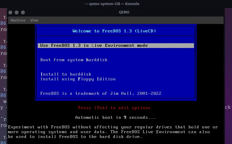 Giao diện FreeDOS đang chạy bên trong môi trường giả lập QEMU.