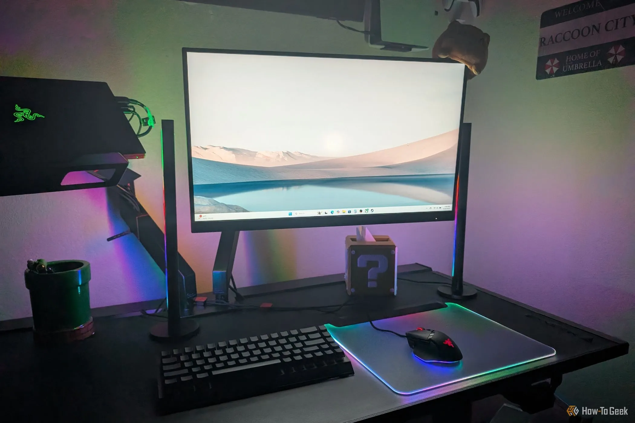 Hệ thống Razer Chroma RGB với đèn Aether Light Bars đồng bộ cùng các thiết bị khác