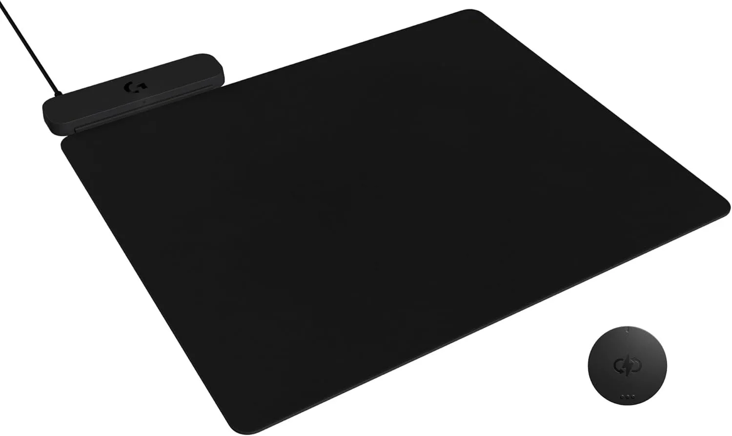 Hệ thống sạc không dây Logitech G Powerplay 2 với bề mặt tấm lót vải màu đen
