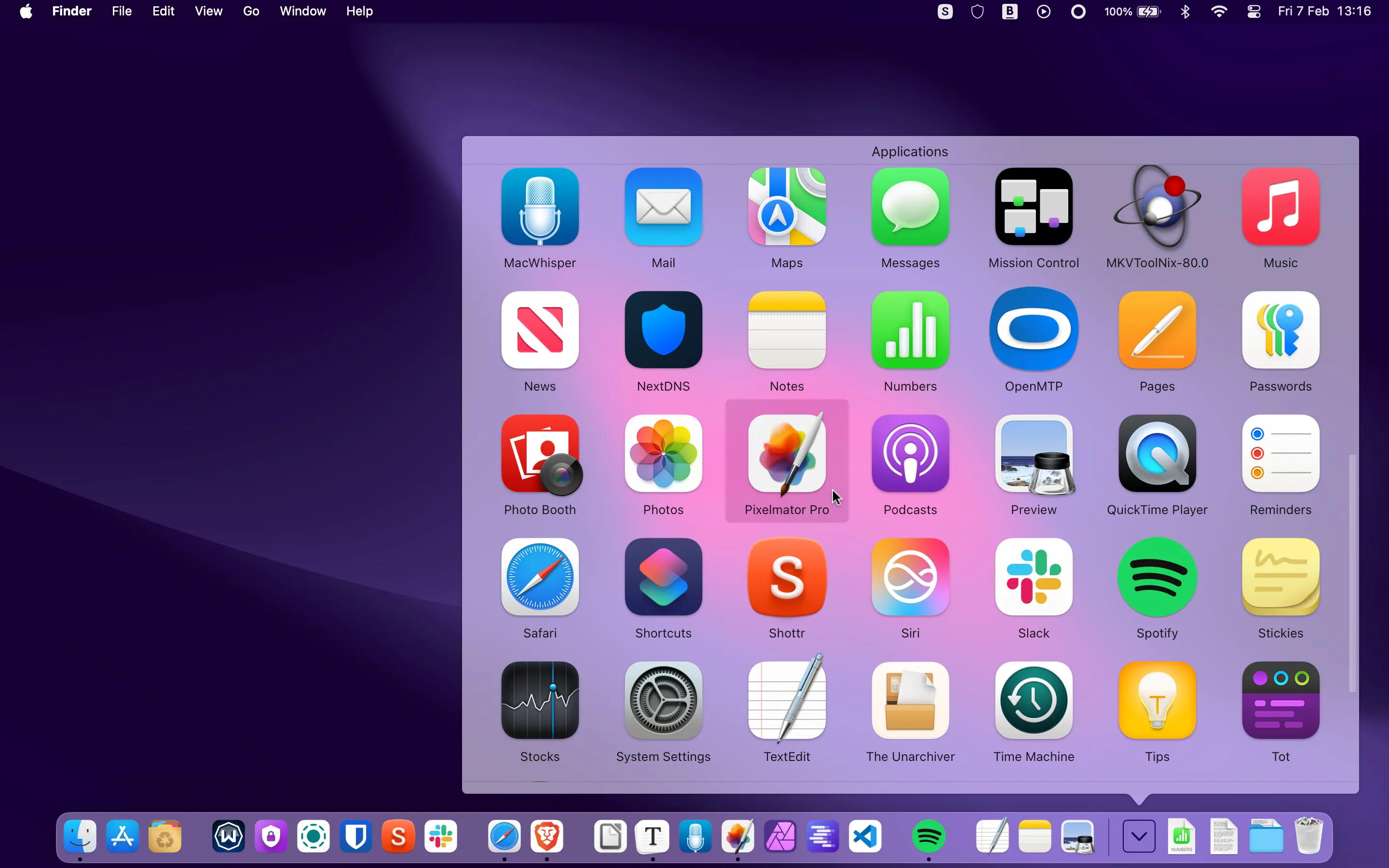 Hiệu ứng làm nổi bật (hover effect) khi di chuột qua một ứng dụng trong lưới Dock.