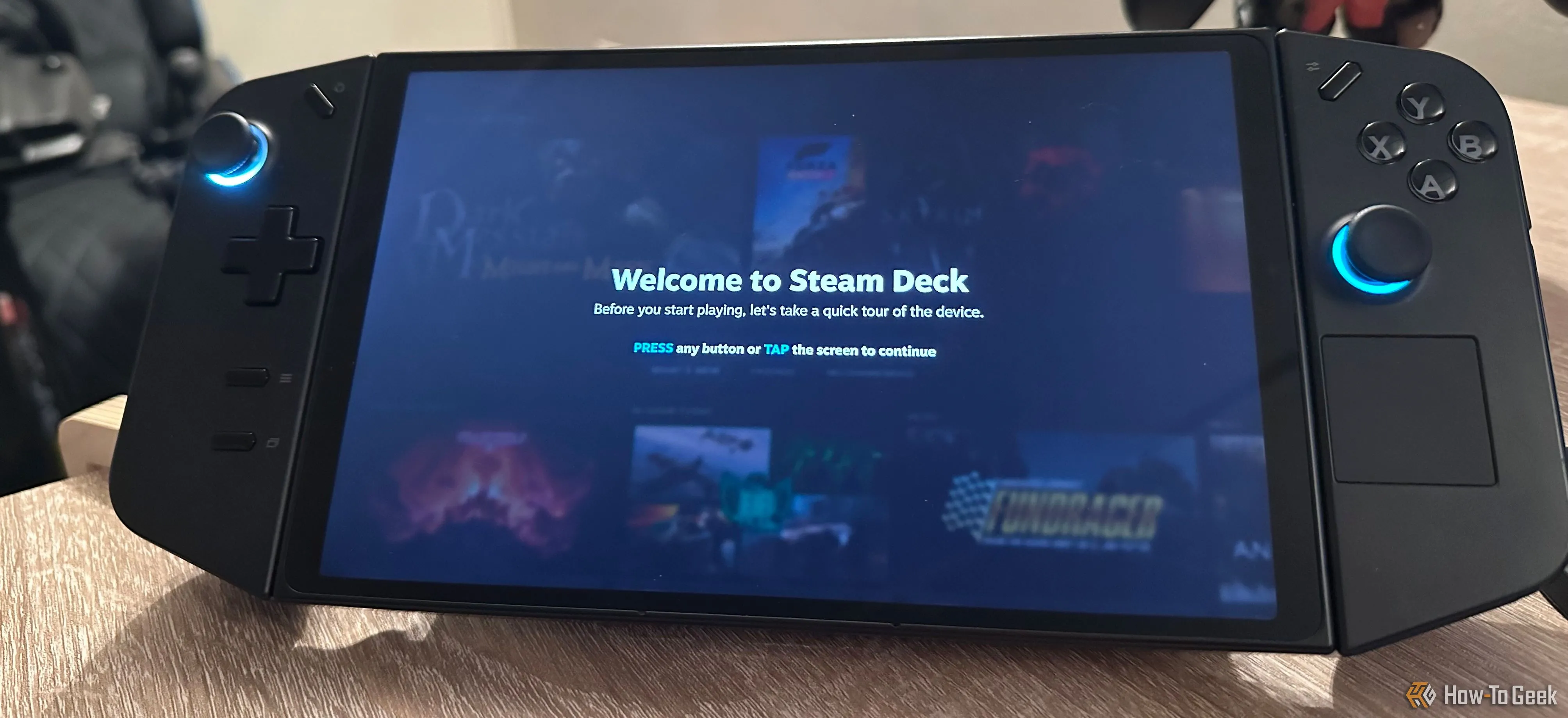 Màn hình cài đặt SteamOS hoàn tất trên Lenovo Legion Go, sẵn sàng cho trải nghiệm mới