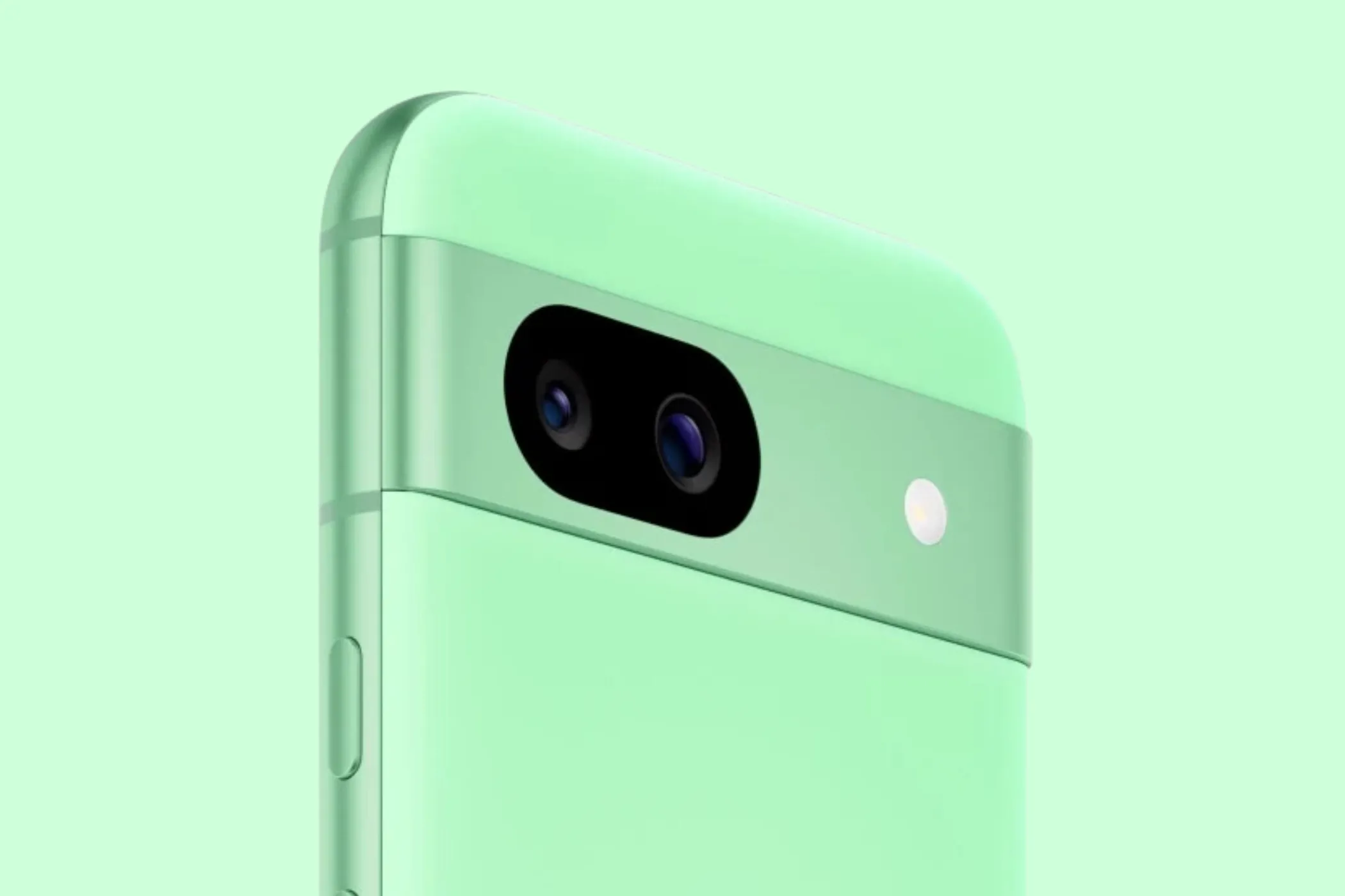 Mô-đun camera kép của Google Pixel 8a màu xanh lá cây Aloe, với cảm biến chính và góc siêu rộng.