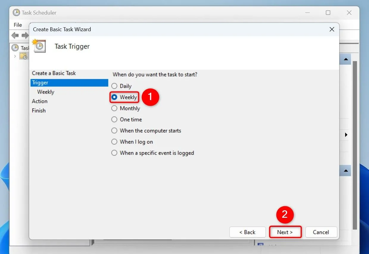 Thiết lập tần suất hàng tuần cho tác vụ tự động khởi động lại máy tính trong Task Scheduler