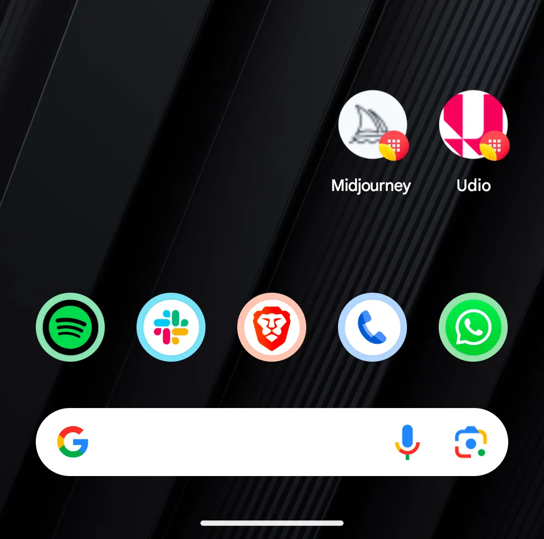 Ứng dụng Midjourney và Udio dưới dạng Lite App trên màn hình chính Android, thể hiện khả năng truy cập nhanh các công cụ web.