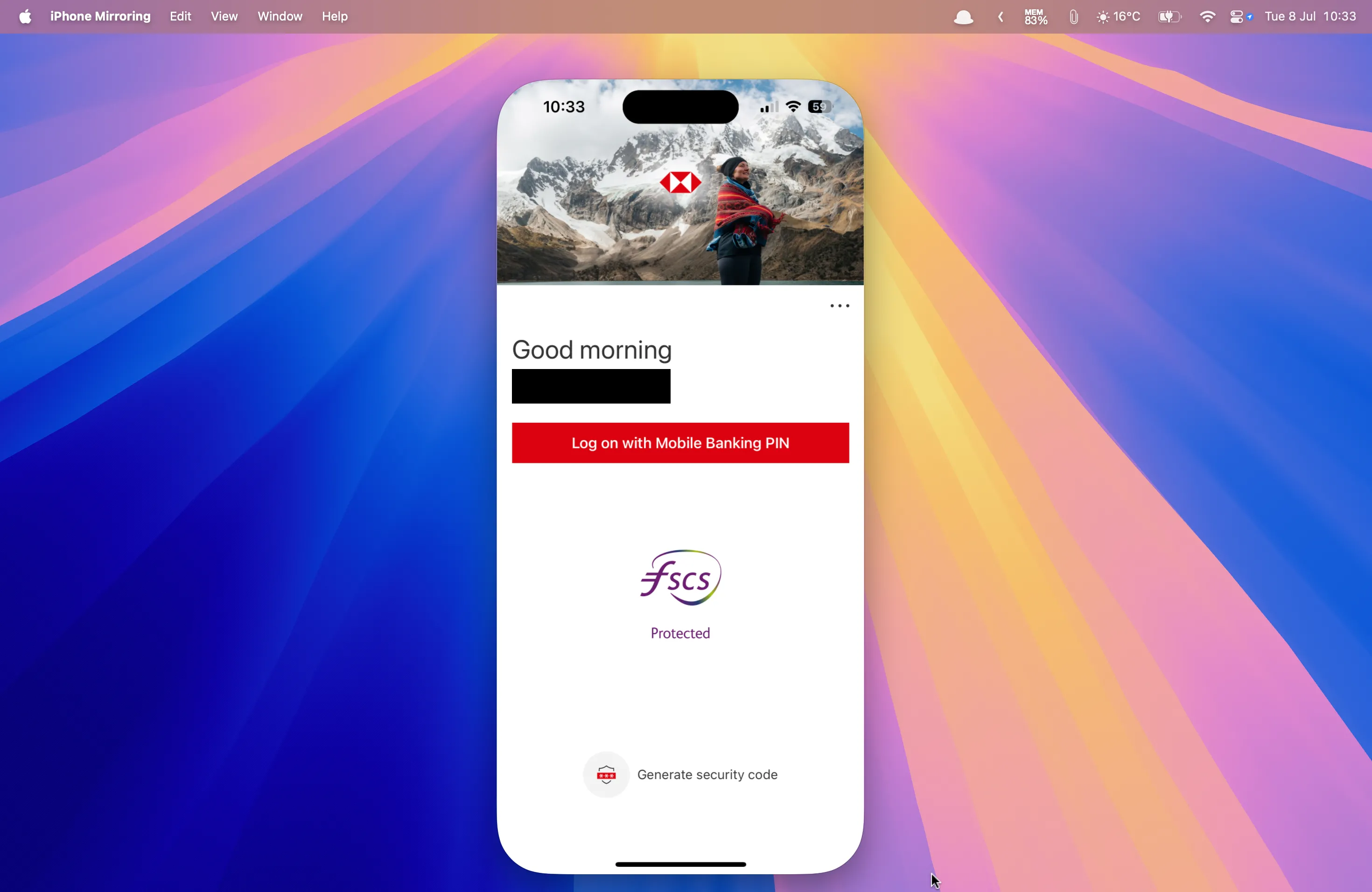 Ứng dụng ngân hàng HSBC chạy trên iPhone Mirroring, hiển thị quy trình xác thực thanh toán trên màn hình Mac.