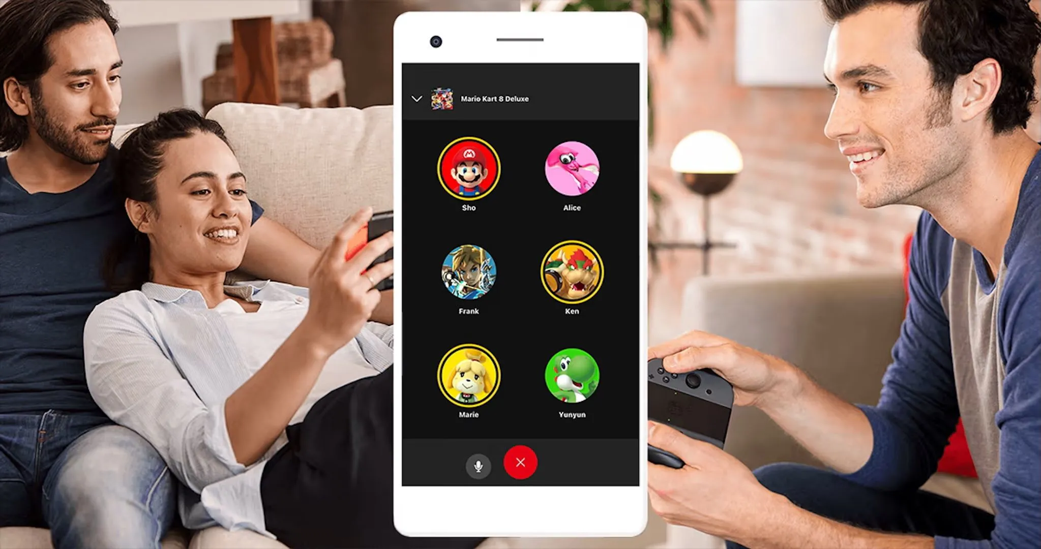 Ứng dụng Nintendo Switch Online trên điện thoại với ba người đang chơi Switch cùng nhau
